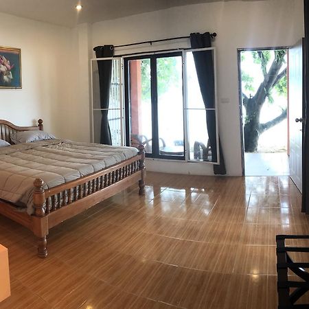 Paradise Beachfront Bungalows Hotel Koh Kradan Eksteriør billede