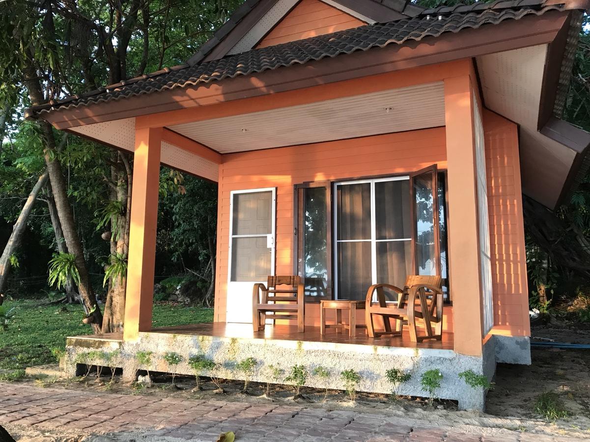 Paradise Beachfront Bungalows Hotel Koh Kradan Eksteriør billede